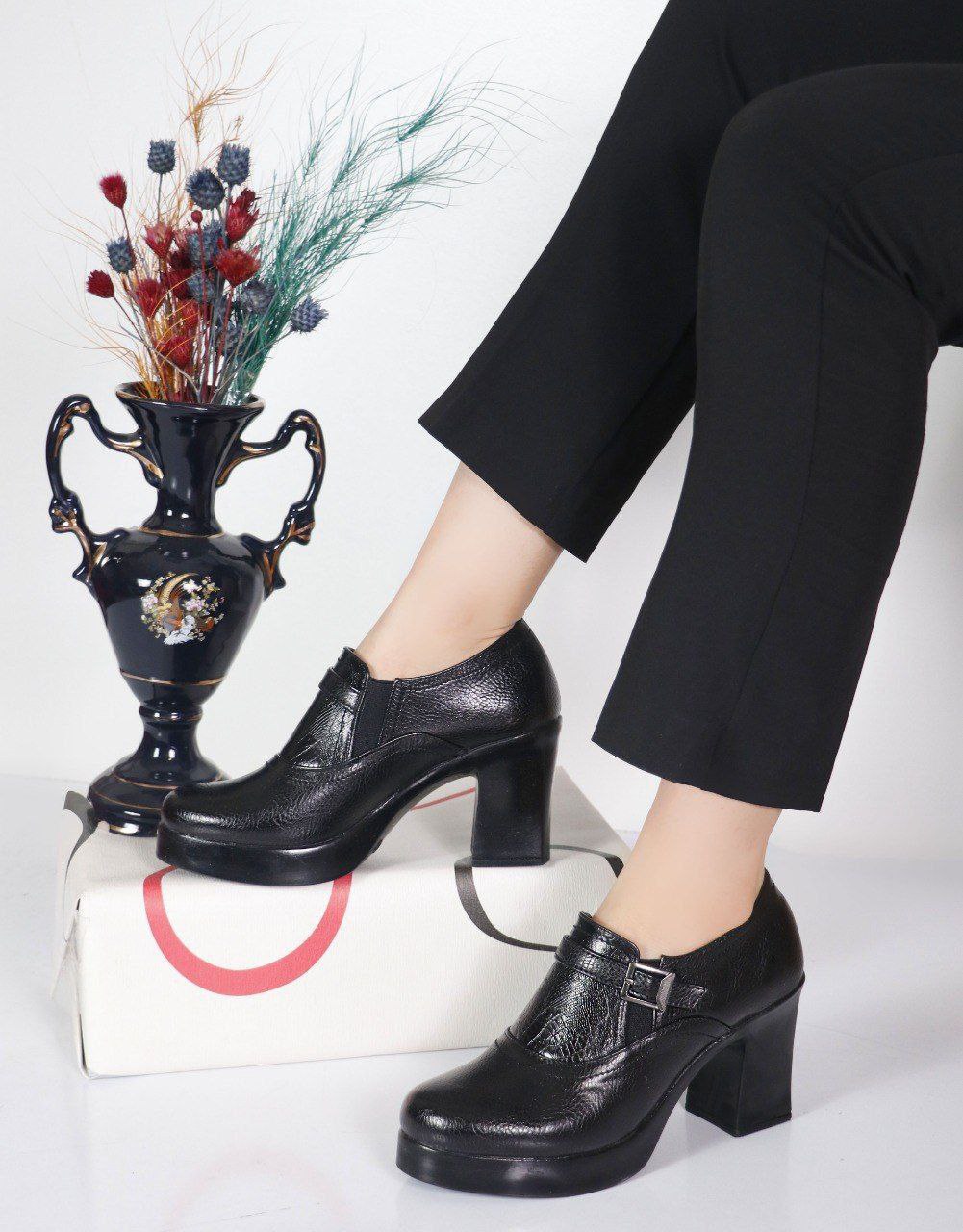 کفش زنانه پاشنه ۷ سانت لژدار مدل ۳۱۳